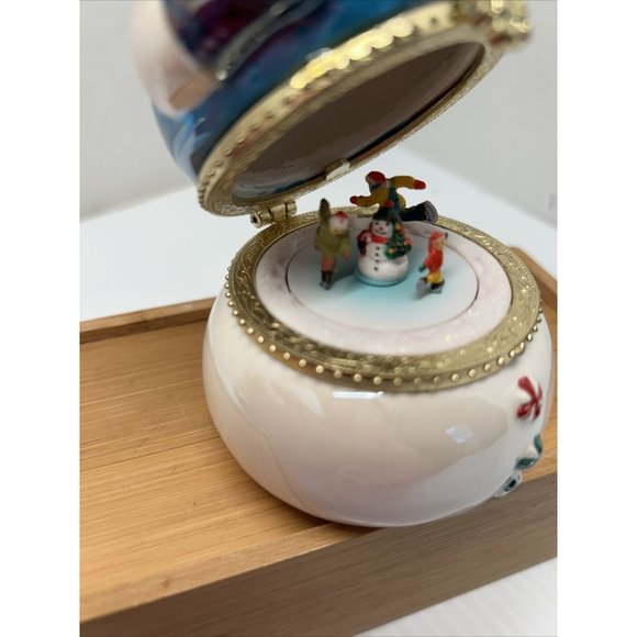 MR CHRISTMAS Hinged Music Box Snowman Rotating Ice-skaters Around Snowman Inside - Picture 6 of 7